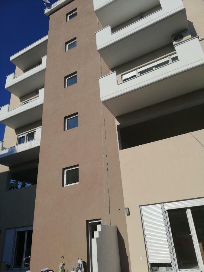 Crystal Blue Apartments Nea Kallikrateia Exteriér fotografie